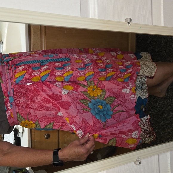 Wevez Hippy Scarf Silk Reversible Wrap Skirt NWOT - Picture 2 of 12